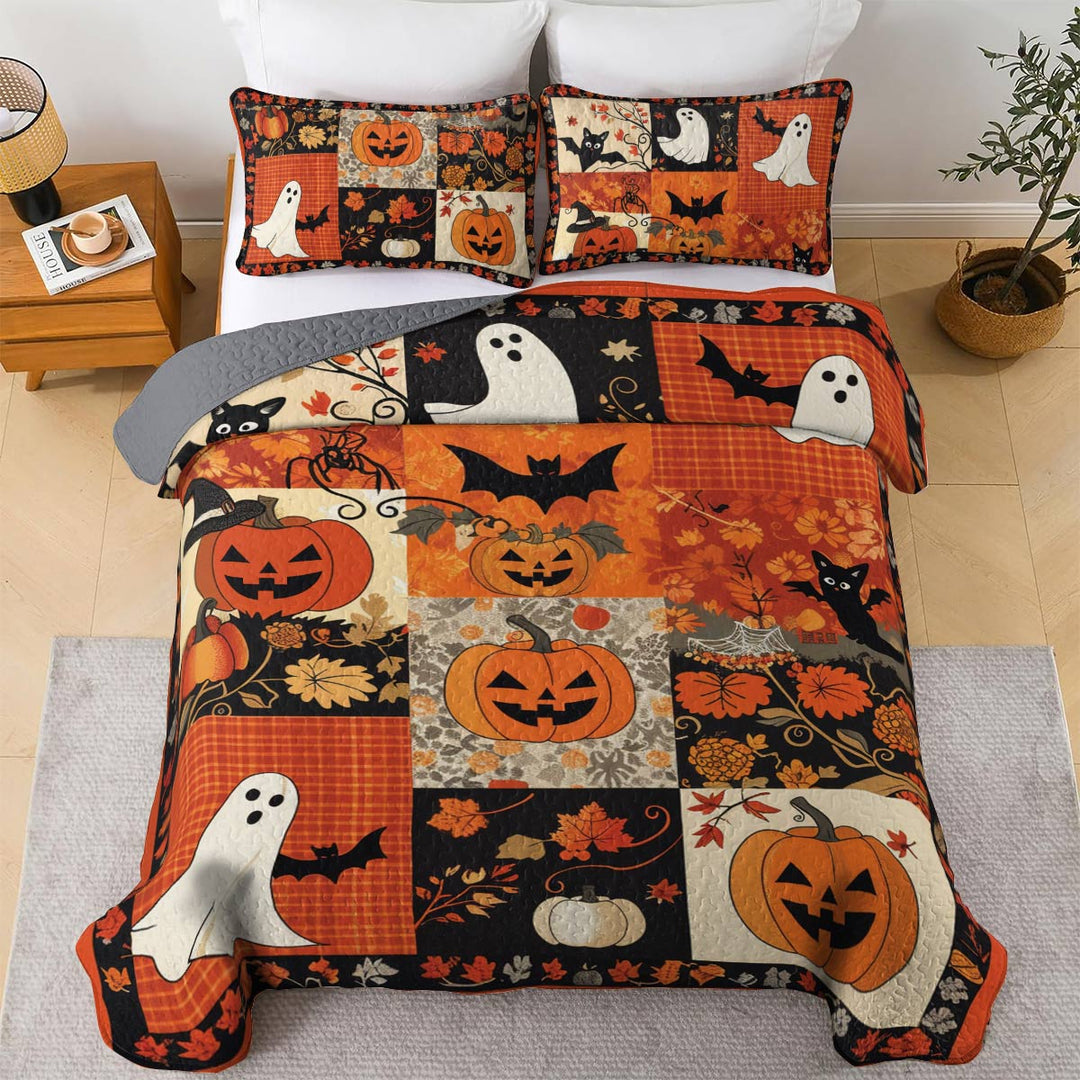 All Season Quilt 3-Piece Set Patchwork Spooks