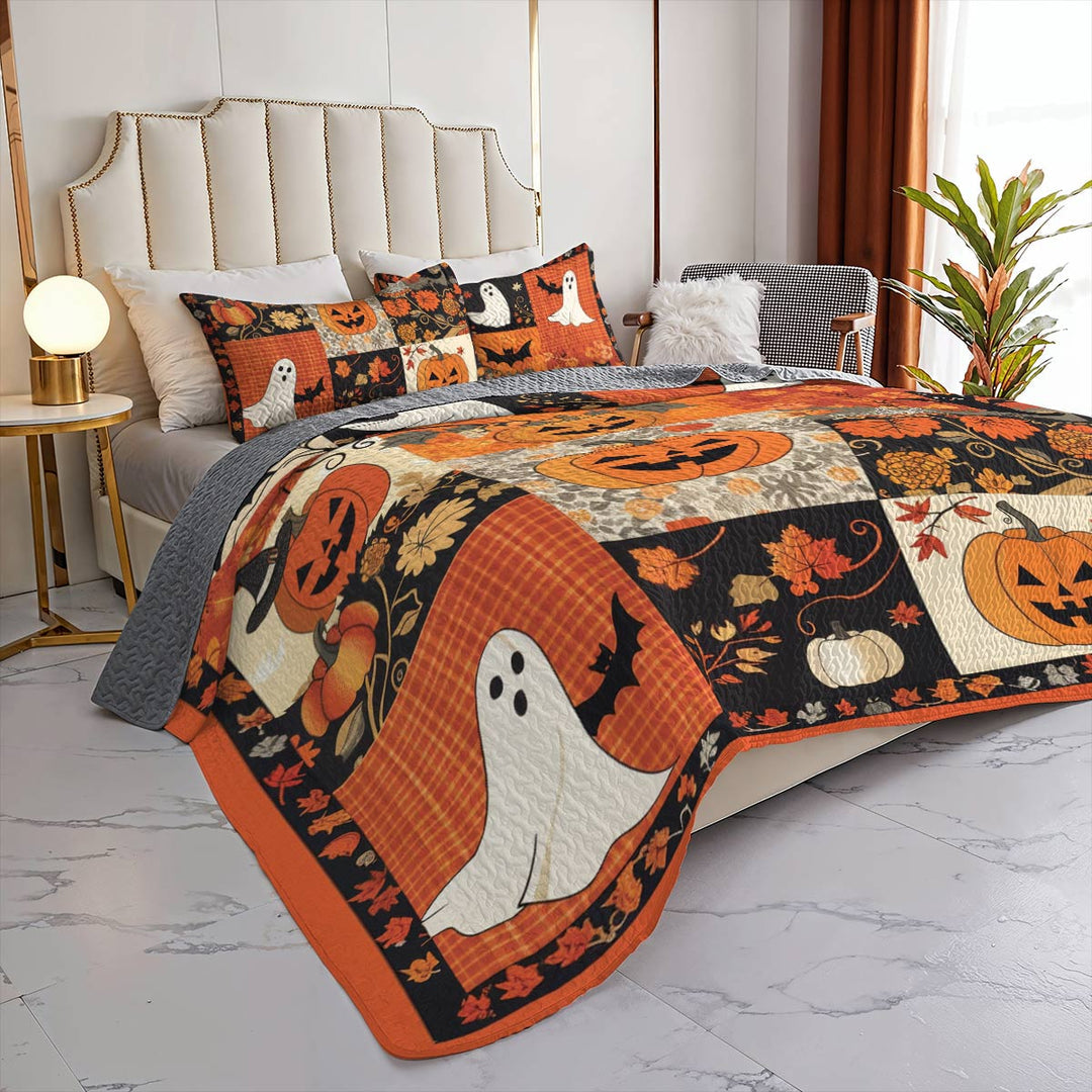 All Season Quilt 3-Piece Set Patchwork Spooks