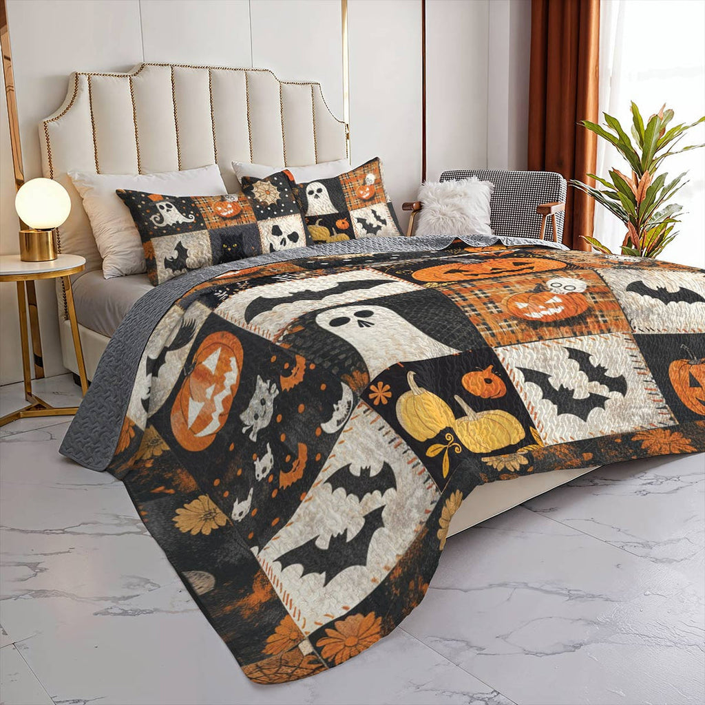 All Season Quilt 3-Piece Set Spooky Patchwork
